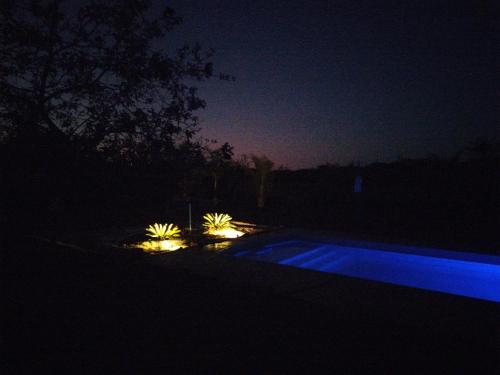 Πισίνα στο ή κοντά στο Fazendinha Rústica com Piscina Próxima a Curvelo