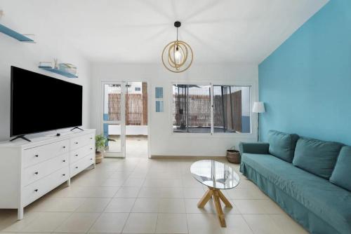 Child-friendly, 3-bedroom apartment with garden near the Aqualand