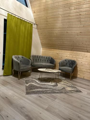 Galeriebild der Unterkunft Casa de lemn 1,Tip A in Corbu