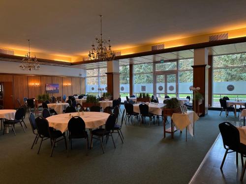 Restoran atau tempat makan lain di Harz Hotel Vogelberg