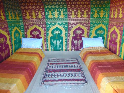 Cama o camas de una habitación en Acacia Desert Camp