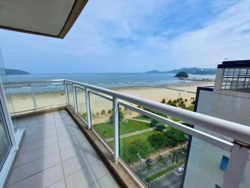 a balcony with a view of the beach at Book Santos - Unlimited 1419 - Studio Frente Mar in Santos