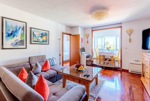 Apartments with WiFi Split - 22773