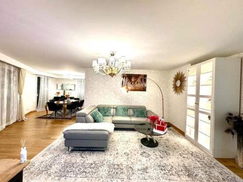 Luxury House Porte VERSAILLES Eiffel