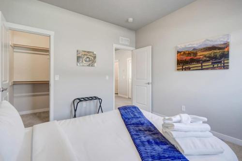 Katil atau katil-katil dalam bilik di Tranquil Family Condo