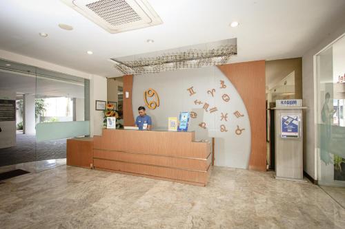 Лобби или стойка регистрации в Zodiak Asia Afrika by KAGUM Hotels