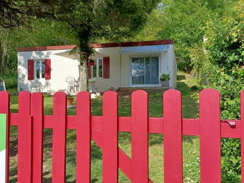 Maison en Berry avec jardin clos et terrasse - draps et ménage inclus - FR-1-591-408