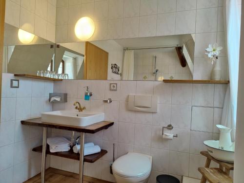 Ένα μπάνιο στο Hotel Zum Klötzelmönch