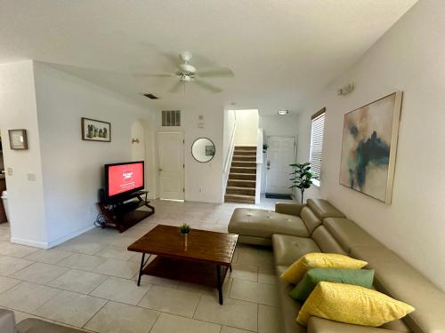 Panoramic 4BR Superior Pool Home near Disney Parks photo 19