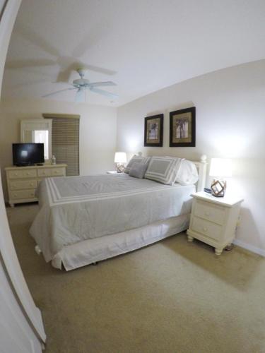 Panoramic 4BR Superior Pool Home near Disney Parks photo 25