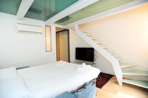 Giovio Duplex