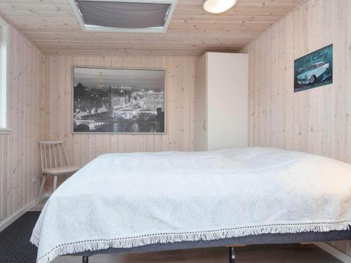 Giường trong phòng chung tại Holiday home Juelsminde VI