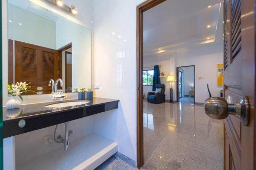 Koupelna v ubytování Private 3 Bedroom Pool Villa PV7