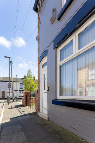 Gorst House - Walk to Anfield - Free parking photo 23