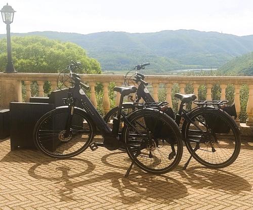 a couple of bikes parked on a porch at Locanda degli Ulivi in Arcugnano