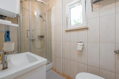 Koupelna v ubytování Bungalow-Vir-Zitna
