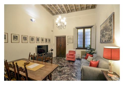 Duomo Luxury Home