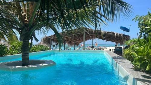 Bazén v ubytování SunSeaBar Beach Resort nebo v jeho okolí
