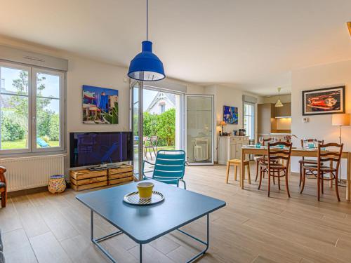TV a/nebo společenská místnost v ubytování Holiday Home Ranguhan-2 by Interhome