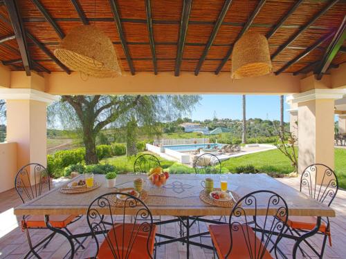 Πισίνα στο ή κοντά στο Villa Amêndoa by Interhome