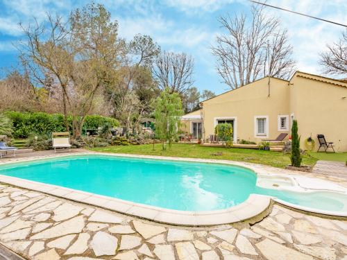 Πισίνα στο ή κοντά στο Holiday Home L'Ecrin by Interhome