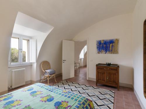 Postel nebo postele na pokoji v ubytování Apartment Castello di Torre in Pietra by Interhome