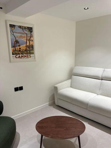 Photo de la galerie de l'établissement Appartement cannes centre à 3 minutes du palais des festivals, à Cannes