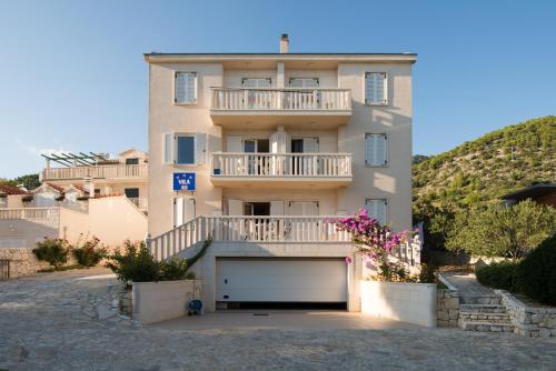 Apartments Vila AS