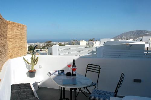 The Lithos Villa by A Terre Cave Villas
