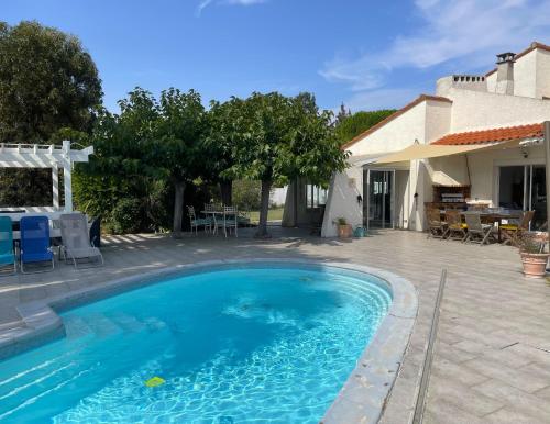St Cyprien magnifique Villa piscine privee 10 personnes