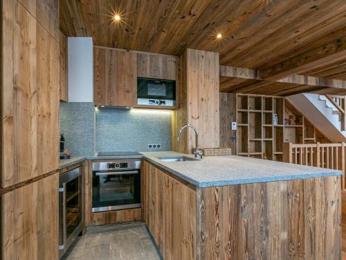 Chalet de luxe lumineux avec panorama, WIFI, garage, balcons et services haut de gamme, Val-d'Isère