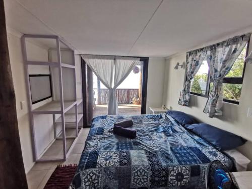 Ένα ή περισσότερα κρεβάτια σε δωμάτιο στο 8 Sleeper Ocean View 4x4 only