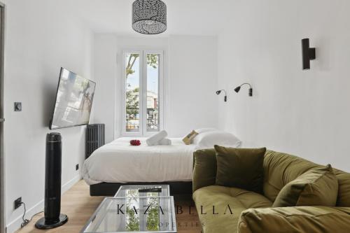 Ένα ή περισσότερα κρεβάτια σε δωμάτιο στο KAZA BELLA - Maisons Alfort 2 Cosy studio
