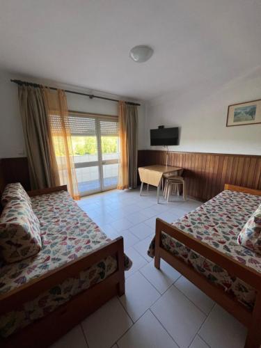 Μια τηλεόραση ή/και κέντρο ψυχαγωγίας στο Curia Clube