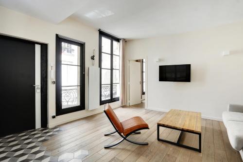 Pick A Flat's Apartment in Le Marais - Rue Sainte Croix de la Bretonnerie