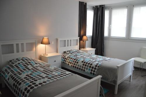 3 Bedroom frontline beach, centre Marbella