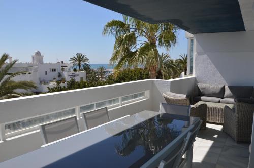 3 Bedroom frontline beach, centre Marbella