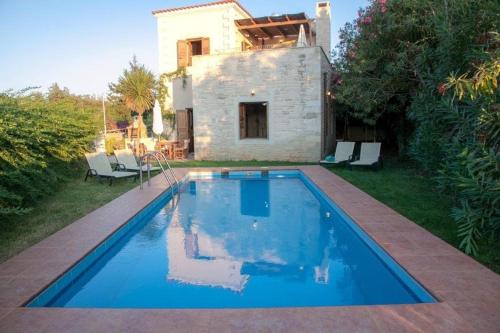 Hồ bơi trong/gần Premium Rethymno Villa 3 Bedrooms Villa Hinaki