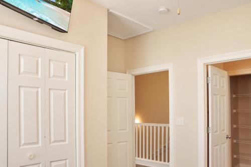 TV a/nebo společenská místnost v ubytování Searenity by Pristine Properties Vacation Rentals