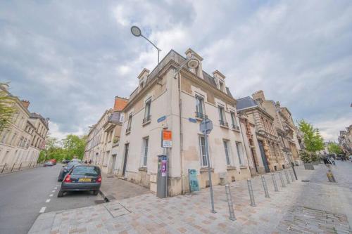 Le Royaume - Parking