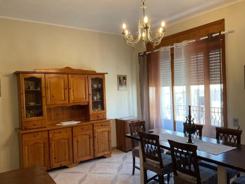Una cocina o zona de cocina en “da nonna Lucia”