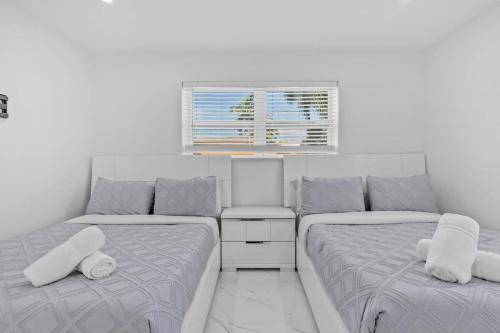 Fotografie z fotogalerie ubytování Pompano Gem, 1 mi to Beach & 12 Pickleball courts v destinaci Pompano Beach