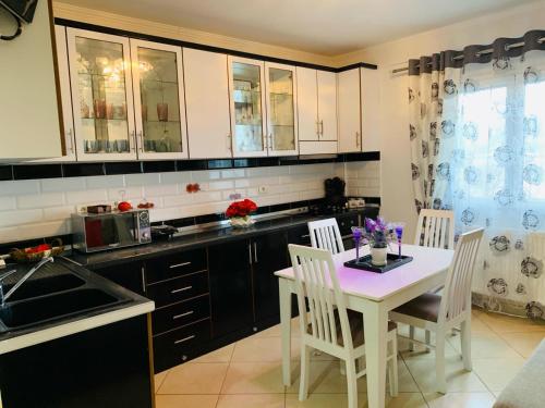 Dapur atau dapur kecil di Pasho's house