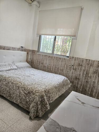 Habitacion en casa de familia "ValenciaBonita"