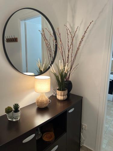 Cozy apartment with big veranda near Athens centre and metro tram