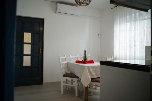 Fotografie z fotogalerie ubytování Apartments Josipa v Primoštenu