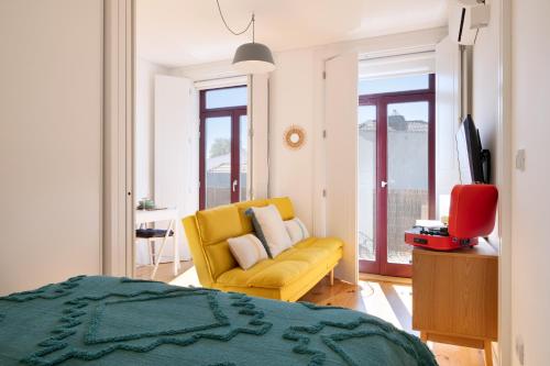 ! Lighty Santa Catarina Studio ! Balcony & Dishwasher!