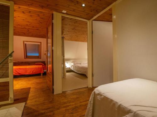Tempat tidur dalam kamar di Broeksteeg
