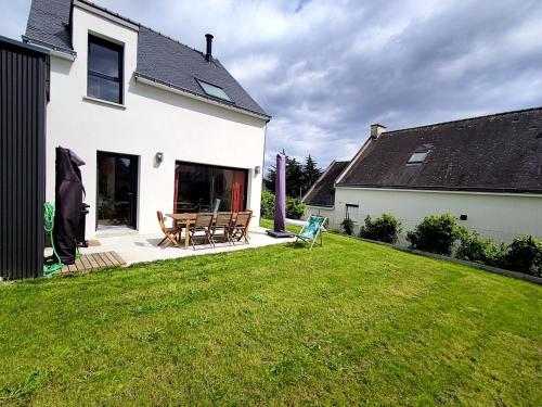 Maison cosy 8 pers. à 450m de la plage, grand jardin, proche commerces et port de Saint-Jacques. - FR-1-639-111