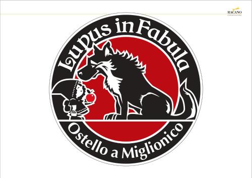 um brasão da equipa de futebol fernando albuquerque em Lupus in Fabula - Ostello a Miglionico em Miglionico